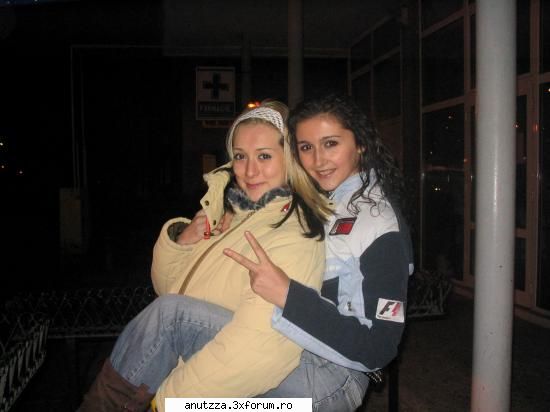 Poze poze - Ariadna si Ana:) - Andreea Balan